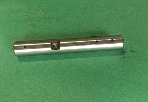 叉车转向系统配件主销