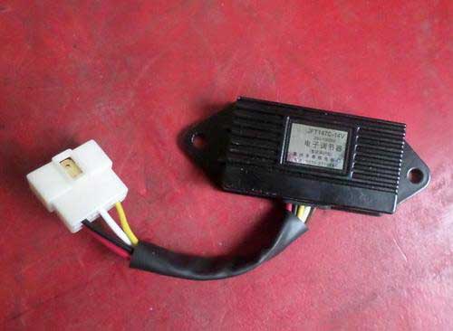 叉车电子调节器的作用与检查