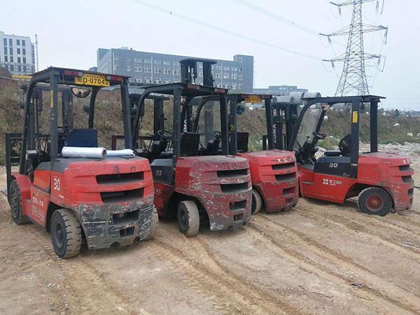 企业租赁叉车实现叉车的最大化利用率