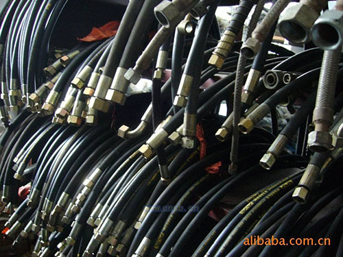 叉车液压连接管的修理方法与更换条件