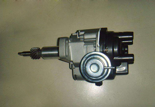 叉车分电器的作用及装复与调整