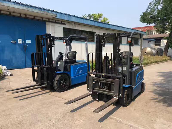 如何辨别叉车零部件的损伤程度？