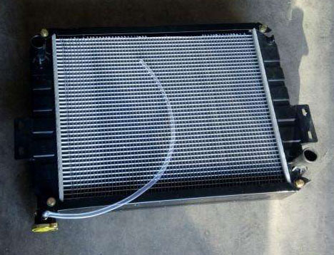 叉车散热器的清洗方法和检查修理方法