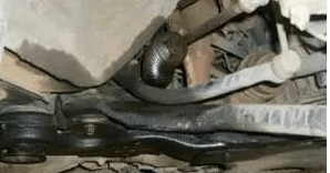 实拍泰国一工厂叉车意外起火瞬间,大火烟雾弥漫