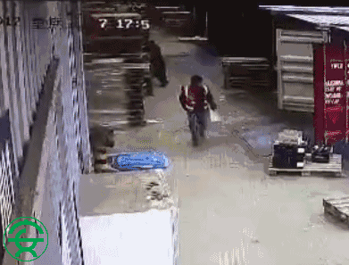 叉车安全事故现场